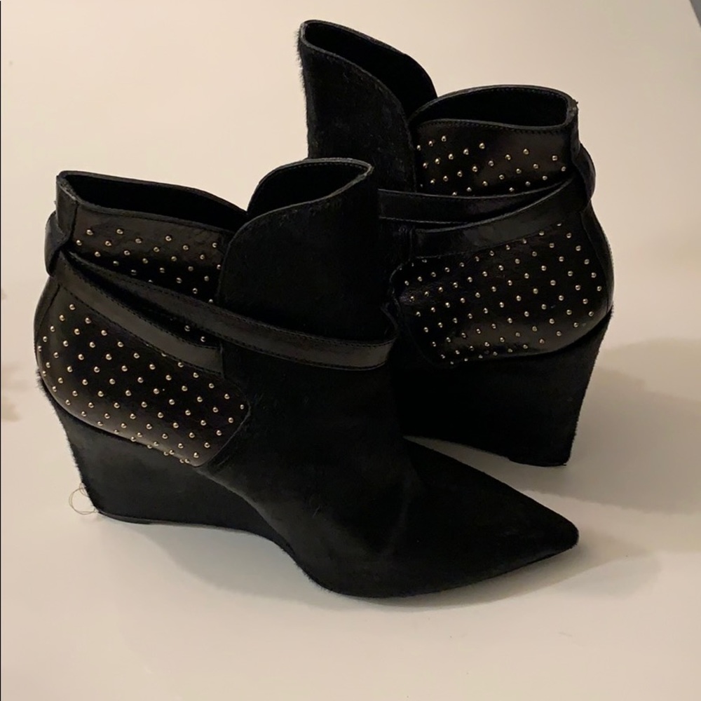 Burberry booties